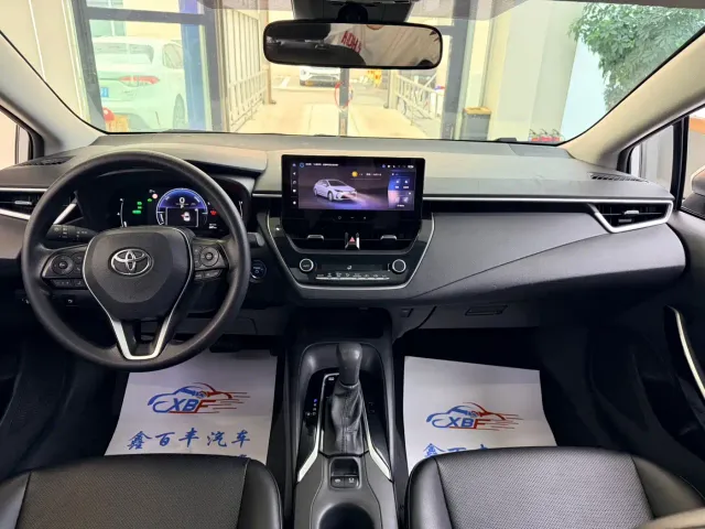 Toyota Corolla — Фото автомобиля 5