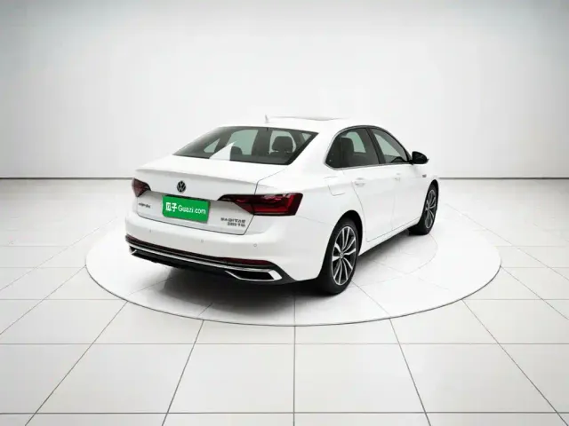 Volkswagen Sagitar — Фото автомобиля 5