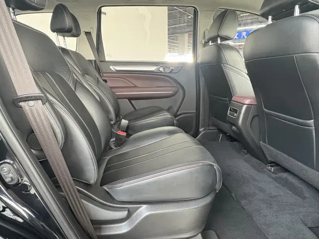 GAC Trumpchi M6 — Фото автомобиля 9