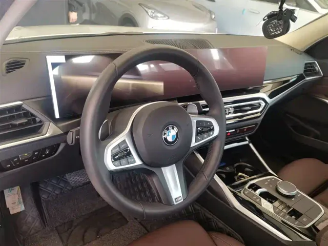BMW 3 Series — Фото автомобиля 11
