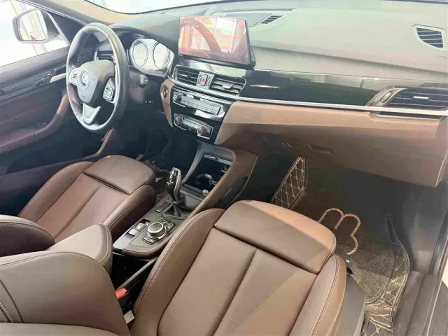 BMW X1 — Фото автомобиля 25