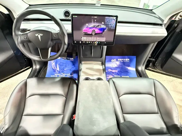 Tesla Model Y — Фото автомобиля 5