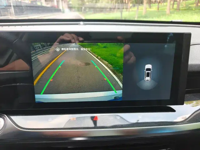 Roewe Roewe RX5 MAX 2022 1.5T Auto Promising Luxury Edition — Фото автомобиля 18