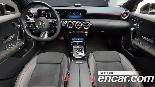Mercedes-Benz A-Class W177 — Фото автомобиля 10