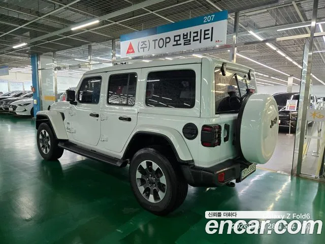 Jeep Wrangler — Фото автомобиля 2