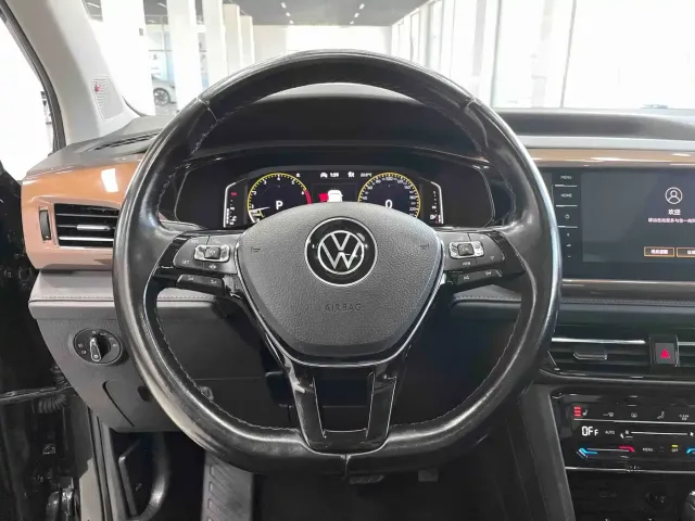 Volkswagen Tharu — Фото автомобиля 4