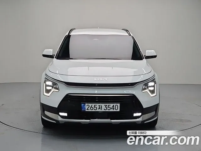 Kia Niro The All New Niro Signature — Фото автомобиля 3