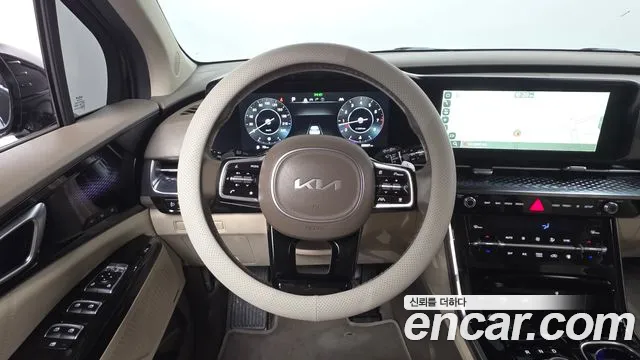 Kia Carnival Generation 4 — Фото автомобиля 20