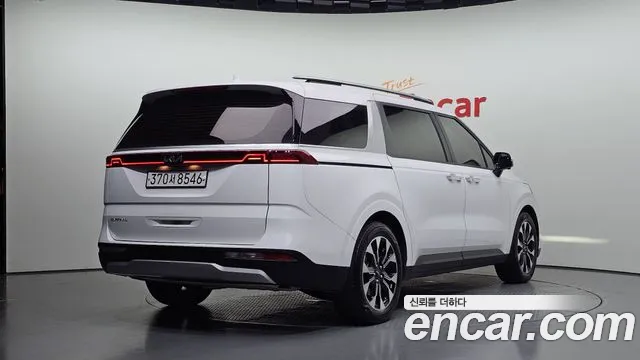 Kia Carnival 4th Gen — Фото автомобиля 2