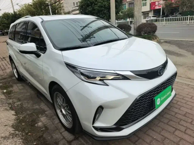 Toyota Granvia — Фото автомобиля 3