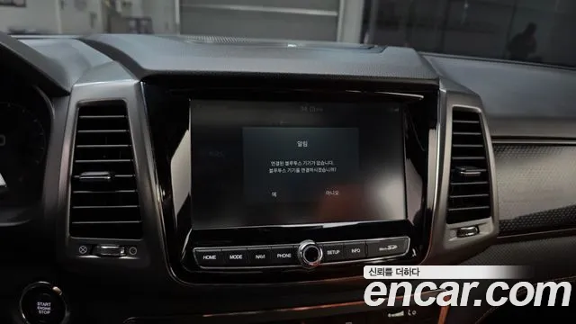 KG_Mobility_Ssangyong Rexton Новый Rexton Sport Khan Дизель 2.2 4WD — Фото автомобиля 14