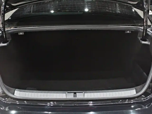 Volkswagen Magotan 2024 2 Million Units Public Sharing Edition 330TSI DSG Luxury — Фото автомобиля 13