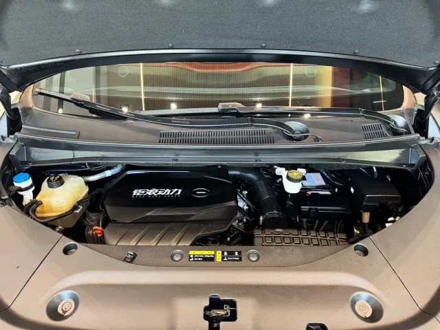 GAC Trumpchi M8 — Фото автомобиля 15