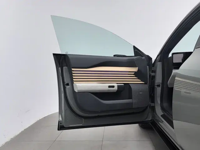 Audi E5 Sportback — Фото автомобиля 8