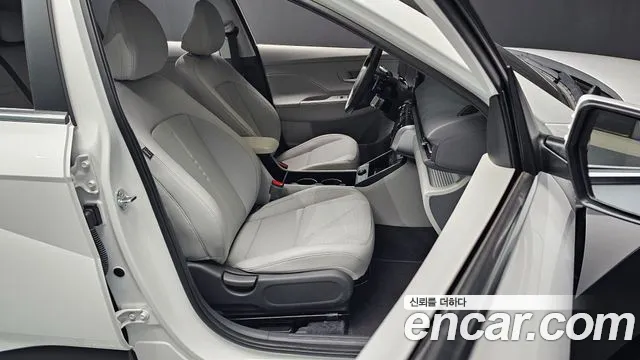 Hyundai Kona Kona (SX2) Бензин 1.6 турбо 2WD — Фото автомобиля 10