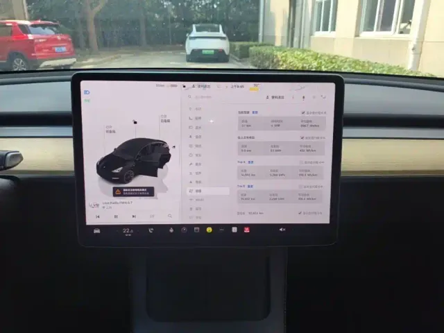 Tesla Model Y 2022 Facelift Rear-Wheel Drive Version — Фото автомобиля 12