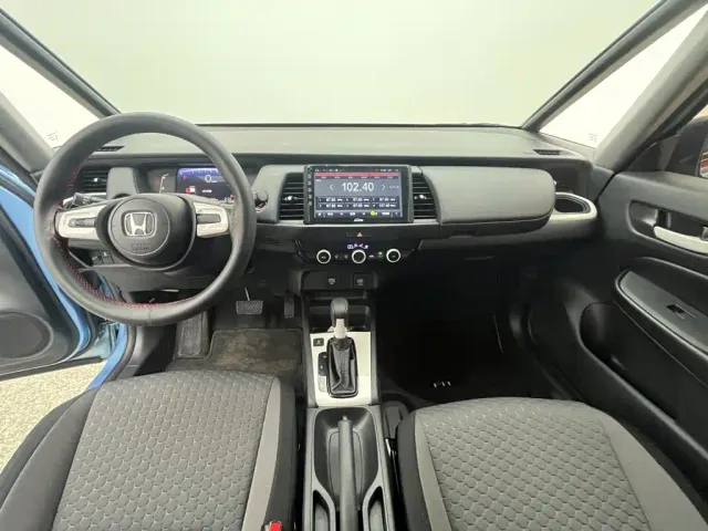Honda Fit — Фото автомобиля 10