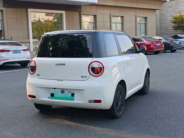 Changan Lumin — Фото автомобиля 7