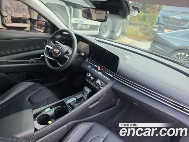 Hyundai Avante CN7 — Фото автомобиля 11