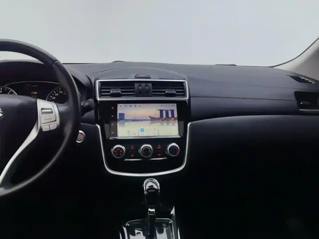 Nissan Tiida — Фото автомобиля 13