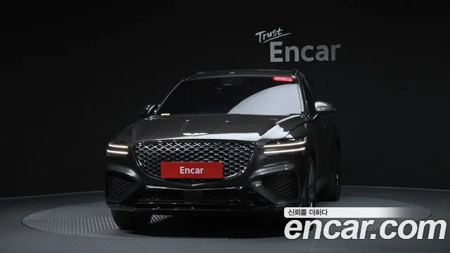 Genesis GV70 — Фото автомобиля 3