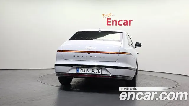 Hyundai Grandeur — Фото автомобиля 4