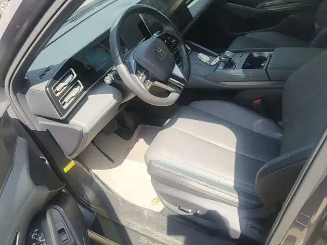 BYD Qin L — Фото автомобиля 14