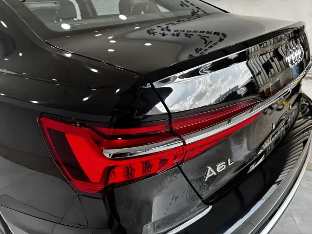 Audi A6L — Фото автомобиля 10