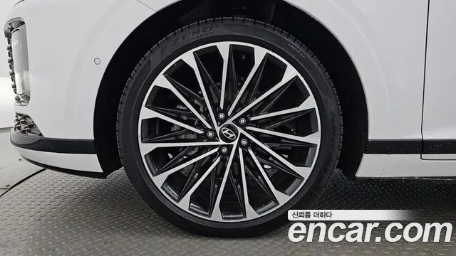 Hyundai Grandeur GN7 — Фото автомобиля 5