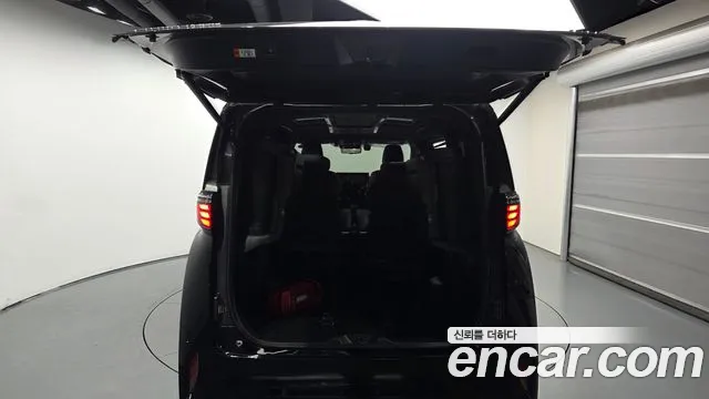 Toyota Alphard — Фото автомобиля 20