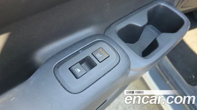 Hyundai Santafe Santa Fe (MX5) Бензин 2.5T 2WD — Фото автомобиля 28