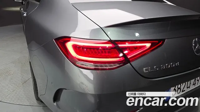 Mercedes-Benz CLS-Class — Фото автомобиля 22