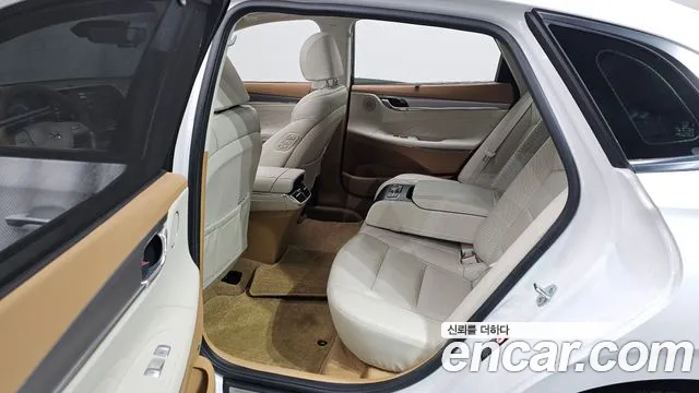 Hyundai Grandeur Новый Grandeur IG — Фото автомобиля 16