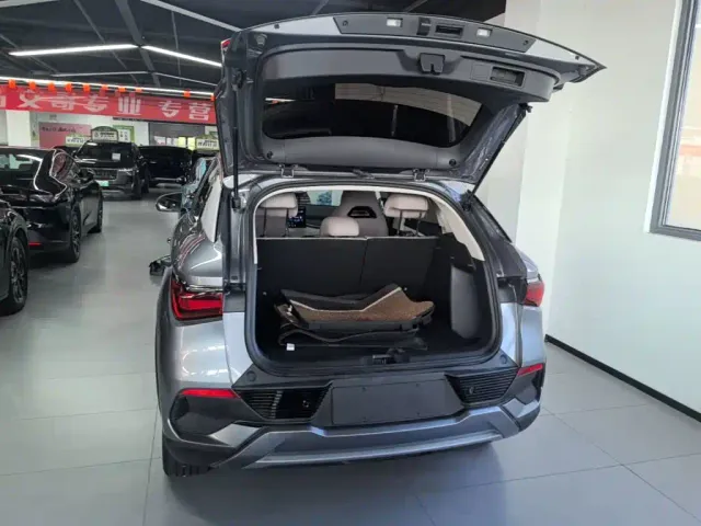 BYD Yuan PLUS — Фото автомобиля 18