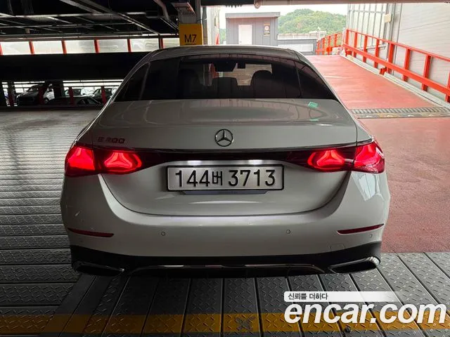 Mercedes-Benz E-Class W214 — Фото автомобиля 3