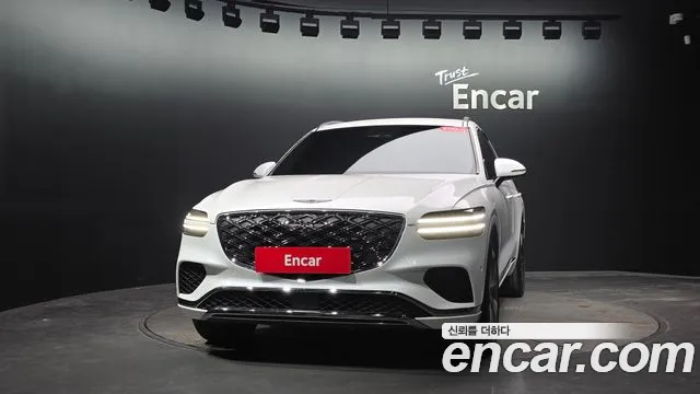 Genesis GV70 — Фото автомобиля 3