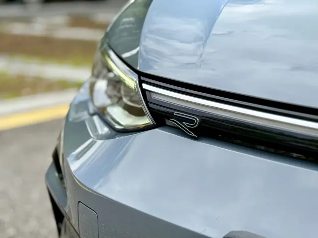 Volkswagen Golf — Фото автомобиля 7