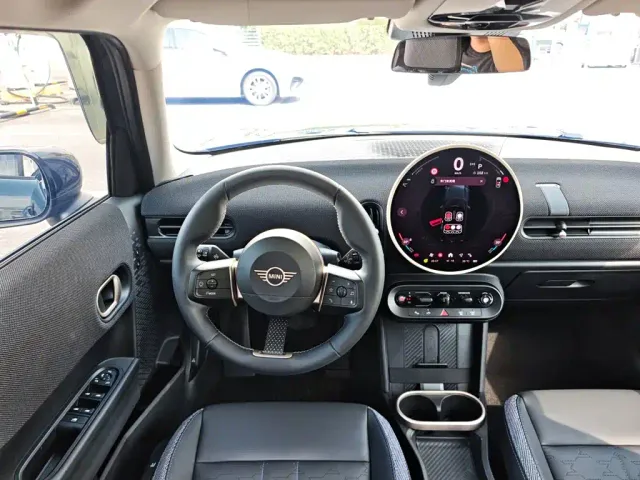 MINI Hatch — Фото автомобиля 17