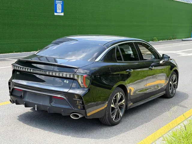 Lynk & Co 03 — Фото автомобиля 7