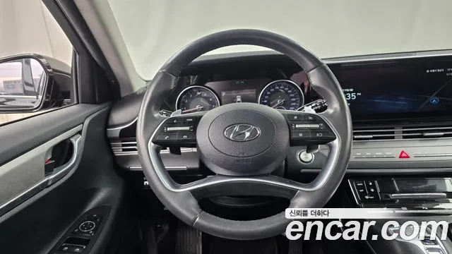 Hyundai Grandeur New — Фото автомобиля 9