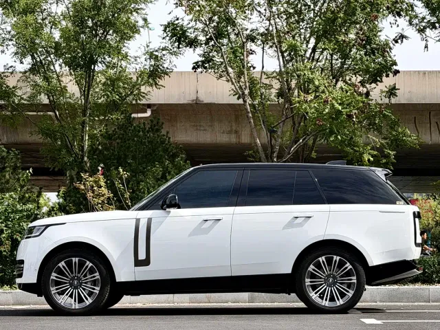 Land Rover Range Rover — Фото автомобиля 3
