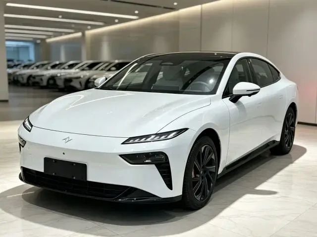 Фотография автомобиля — Dongfeng eπ 007