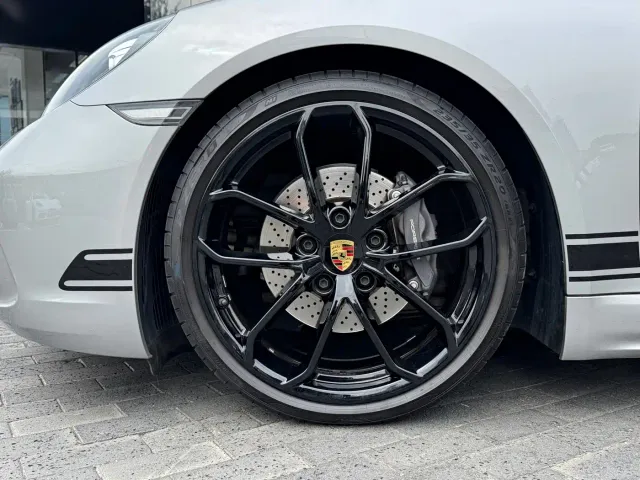 Porsche 718 — Фото автомобиля 18