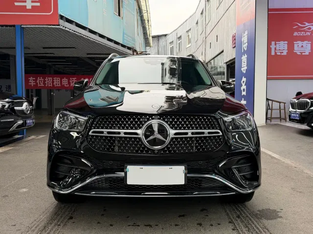 Mercedes-Benz GLE-Class — Фото автомобиля 2