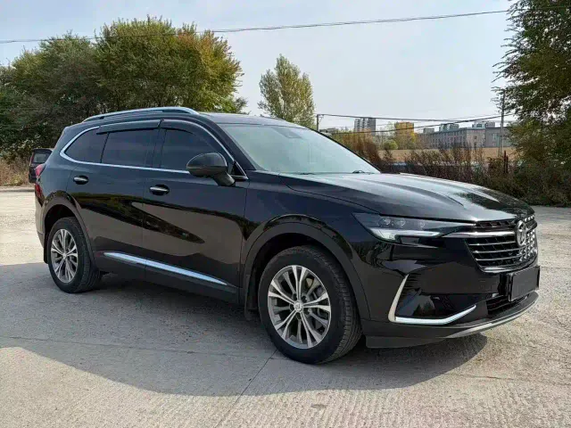 Buick Envision Plus — Фото автомобиля 2