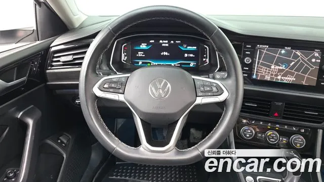 Volkswagen Jetta — Фото автомобиля 13