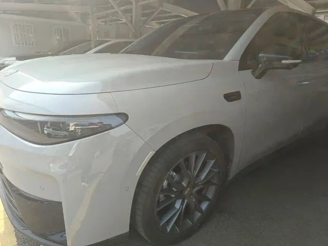 Leapmotor C10 — Фото автомобиля 2