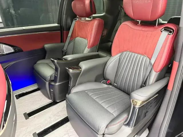 GAC Trumpchi M8 — Фото автомобиля 7