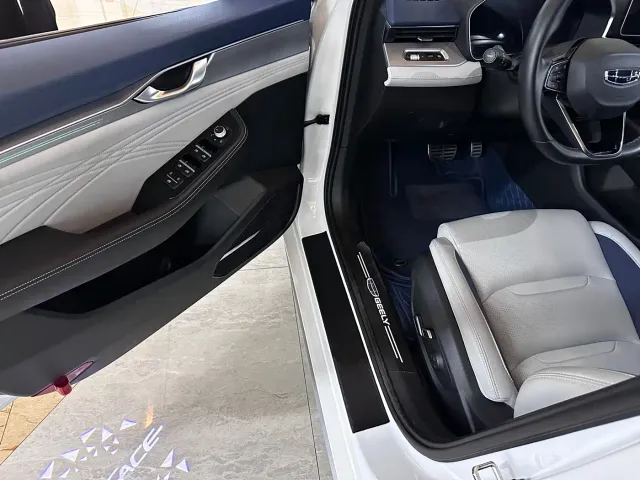 Geely Xingrui — Фото автомобиля 4