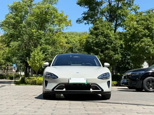 Xiaomi SU7 — Фото автомобиля 2